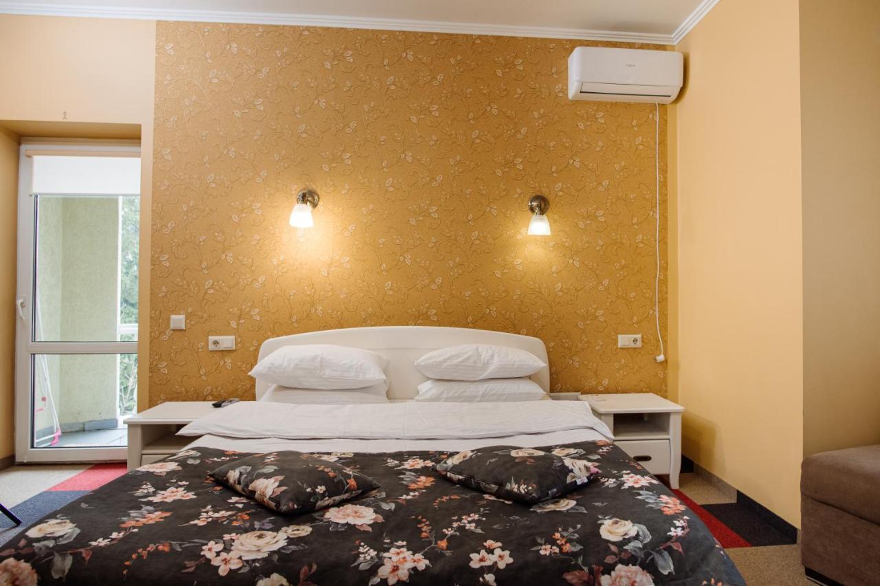 Na Horyzonti Hotel ตรุสคาเวตส์ ภายนอก รูปภาพ