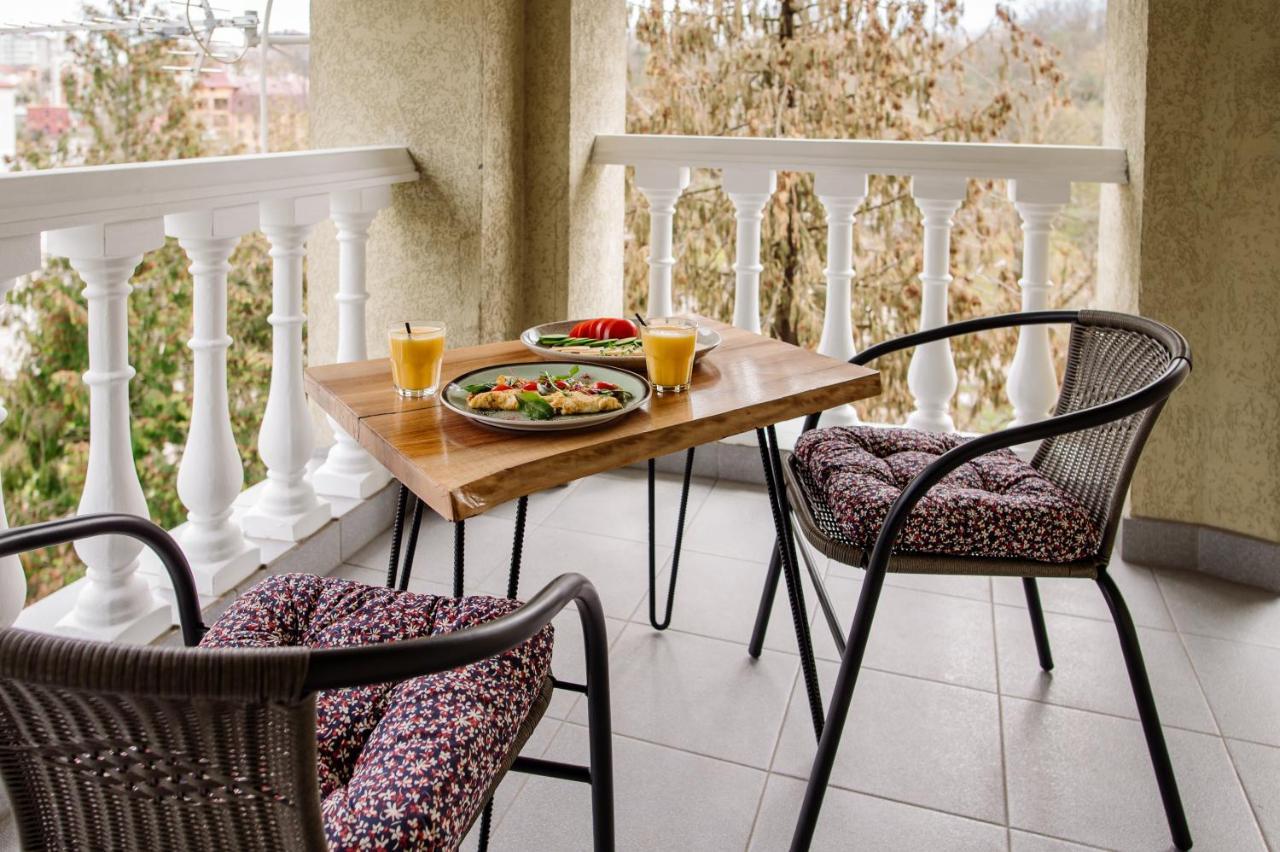 Na Horyzonti Hotel ตรุสคาเวตส์ ภายนอก รูปภาพ